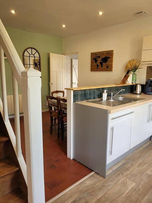 Gîte pour 4 personnes, avec terrasse et jardin dans Le Trait