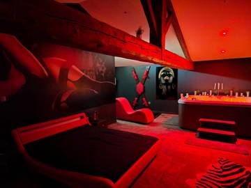 Gîte pour 2 personnes, avec jacuzzi à Moussan