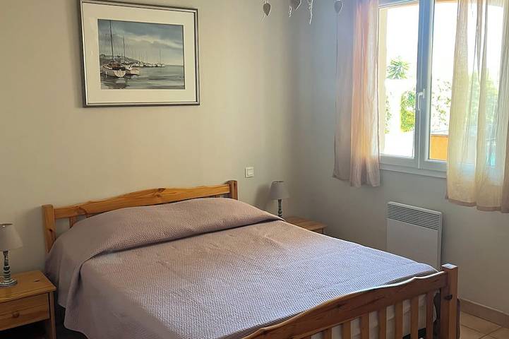 Location de vacances pour 6 personnes, avec terrasse et jardin à Bessan - 3