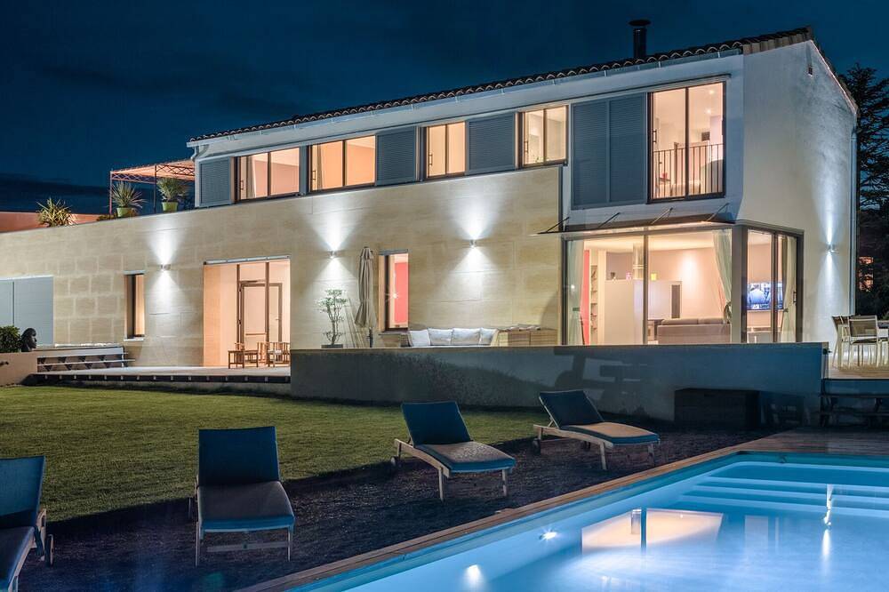 Zeitgenössisches Architektenhaus 4 Schlafzimmer, 3 Sde, mit beheiztem Pool in Lacoste, Regionaler Naturpark Luberon