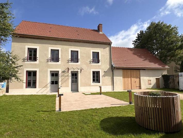 Maison de campagne pour 6 personnes, avec Terrasse et Jardin à La Celle
