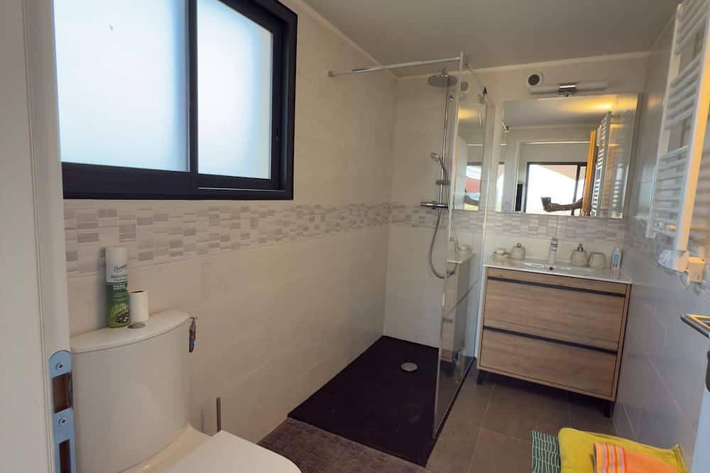 Detached house 53 m2, 3 rooms with garden, sea view in Treilles, Mittelmeerküste (Frankreich)