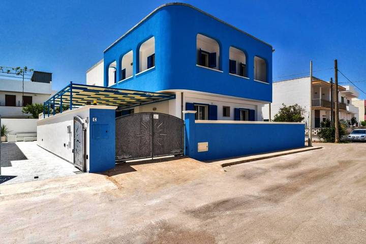 Location de vacances pour 5 personnes, avec terrasse, animaux acceptés à Lido Marini - 3