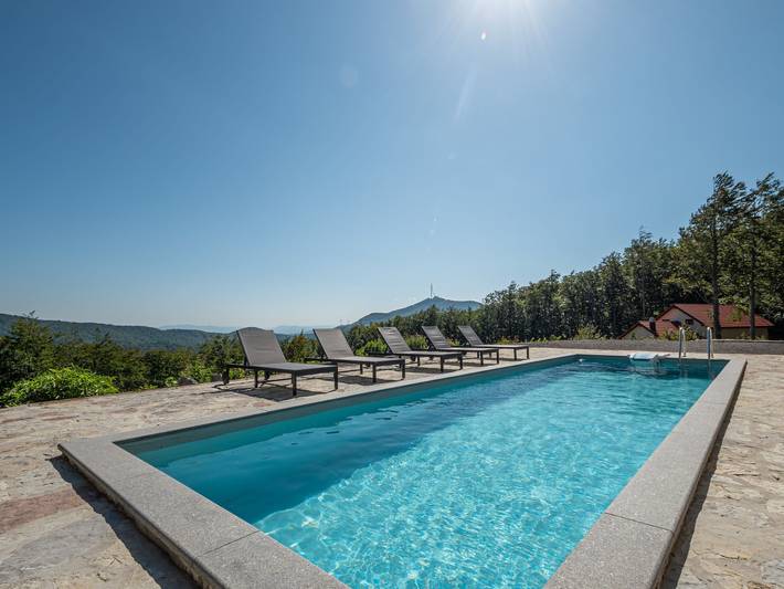 Chalet für 8 Personen, mit Terrasse und Garten in Kroatien - 2