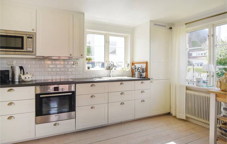 Ferienhaus für 5 Personen mit Terrasse in Bovallstrand, Norra Västkusten