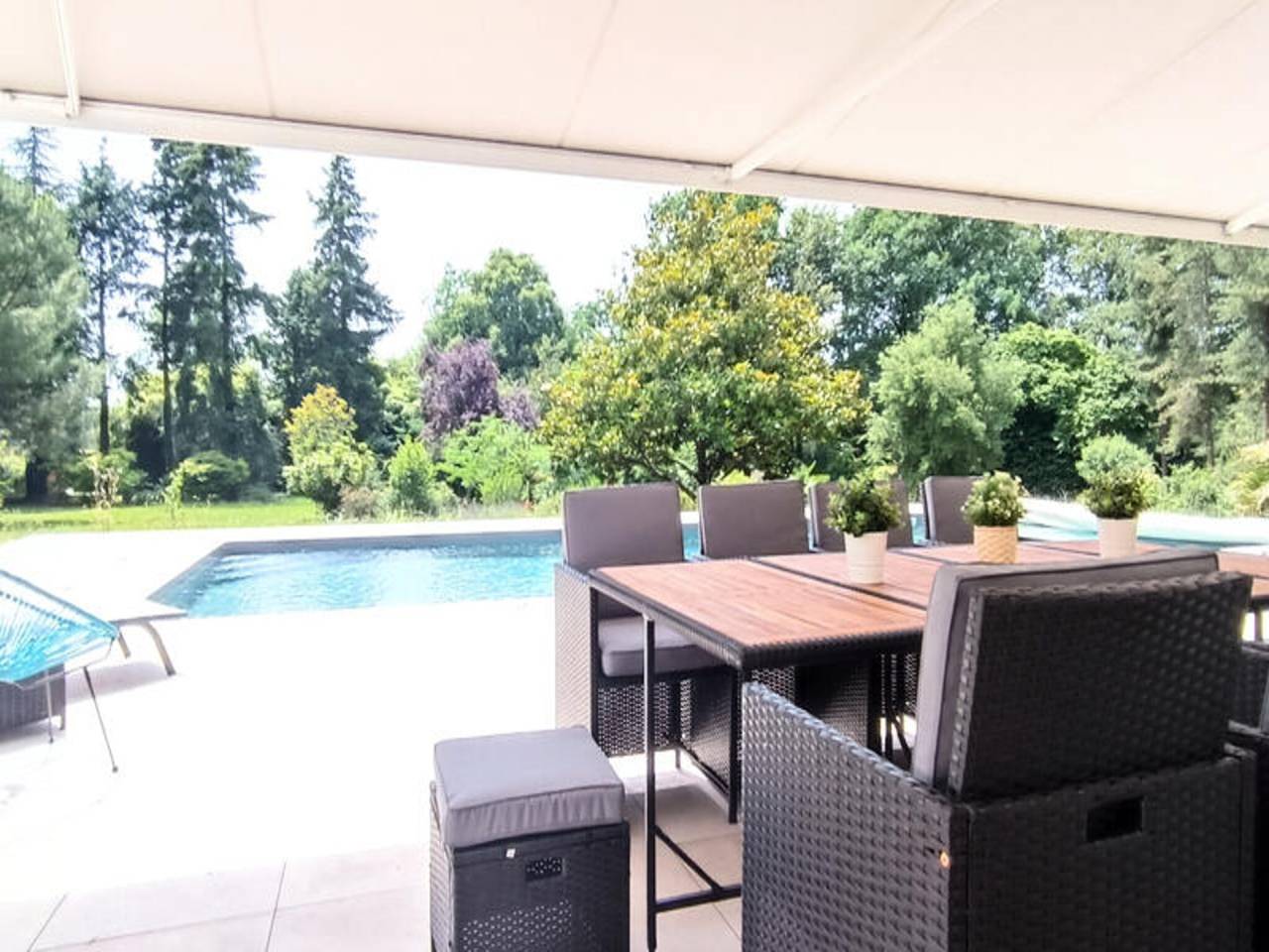 Ganze Wohnung, Villa in Vendée mit Pool in der Nähe des Yon-Tals in Rives-de-l'Yon, La Roche-sur-Yon und Umgebung