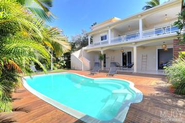 Location De Vacances pour 12 Personnes dans Avirons, Île de la Réunion, Photo 1