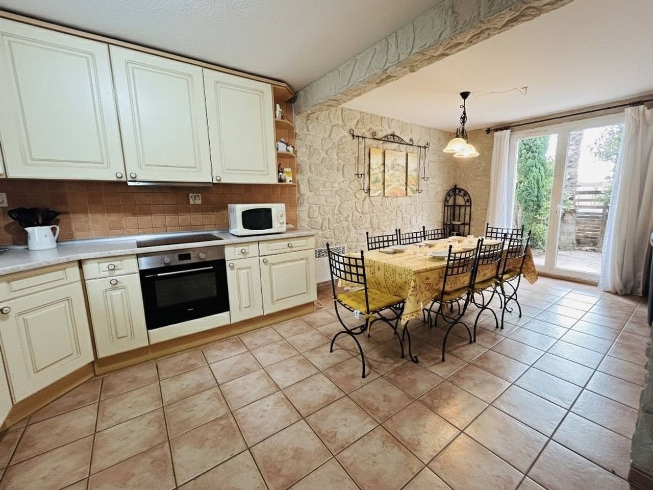 Maison 4 pièces avec terrasse, 3 chambres pour 6 pers., près de Narbonne Plage, parking inclus in Narbonne Plage, Narbonne