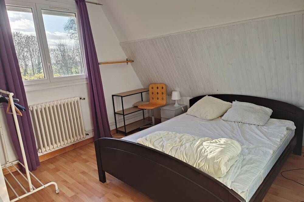 Grande Maison Vacances We piscine Rennes in Noyal-Châtillon-sur-Seiche, Région de Rennes