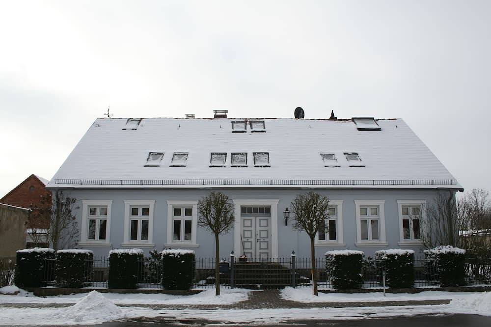 Ganze Wohnung, Lauschige Wohnung auf einem Märkischen Vierseithof mit Ölmühle und Hofladen in Katerbow, Temnitzquell