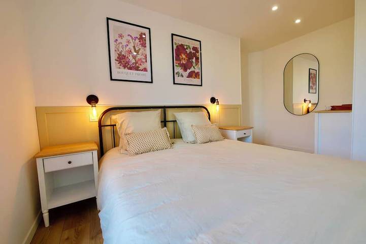 Ganze Wohnung, D-Day Suites - carentanlocation.fr: Liberty Downtown/4 people/2 min from the train station in Carentan les Marais, Saint-Lô und Umgebung