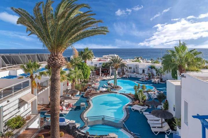 Apartahotel para 2 personas, con Terraza y Jardín además de Piscina para niños y Piscina en Puerto del Carmen