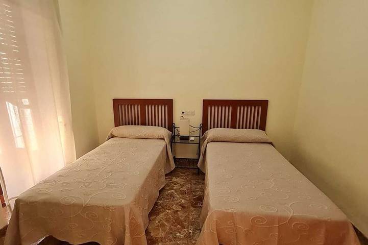 Location de vacances pour 8 personnes, animaux acceptés à Monserrat - 2