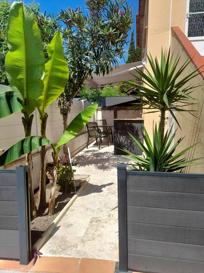 Location de vacances pour 3 personnes, avec terrasse dans Plage d'Anthéor - 4