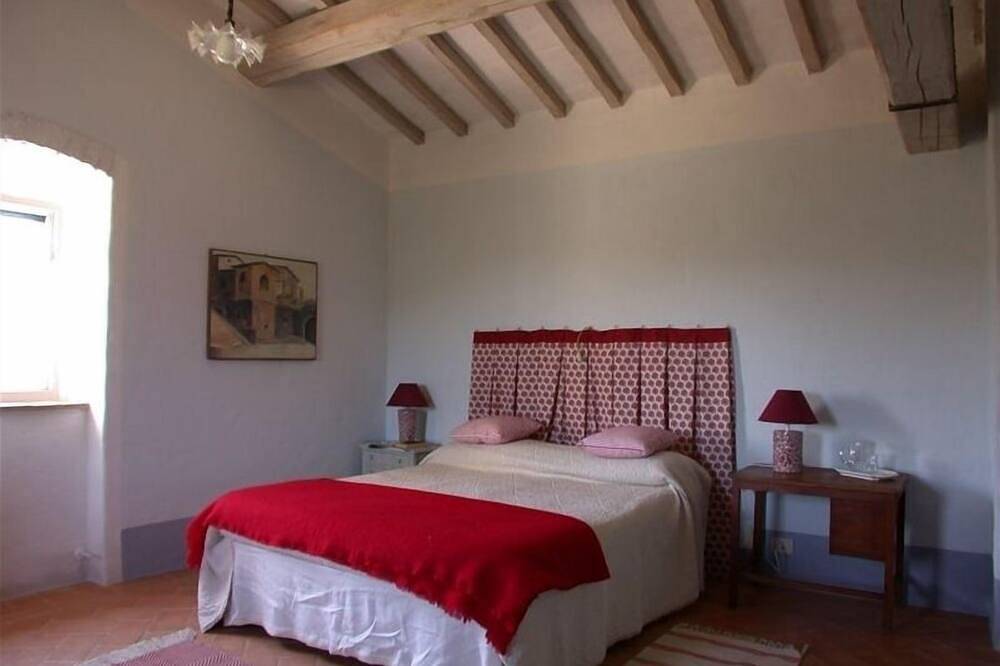 Charmanter alter Wachturm mit Swimmingpool in Pienza, Orciatal