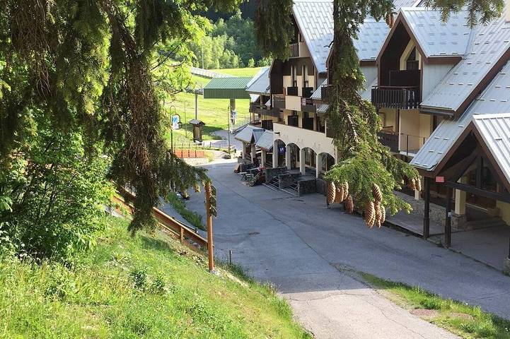 Appartement de vacances pour 6 personnes, avec jacuzzi ainsi que sauna et balcon