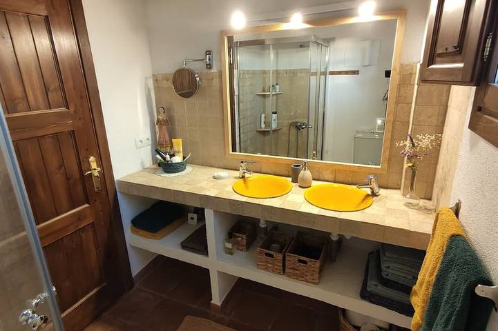 Suite with kitchen and private terrace countryside in Nigüelas, Granada Province