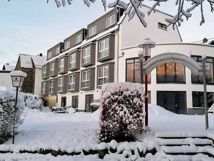 Hotel für 2 Personen, mit Garten in Boos (Eifel)