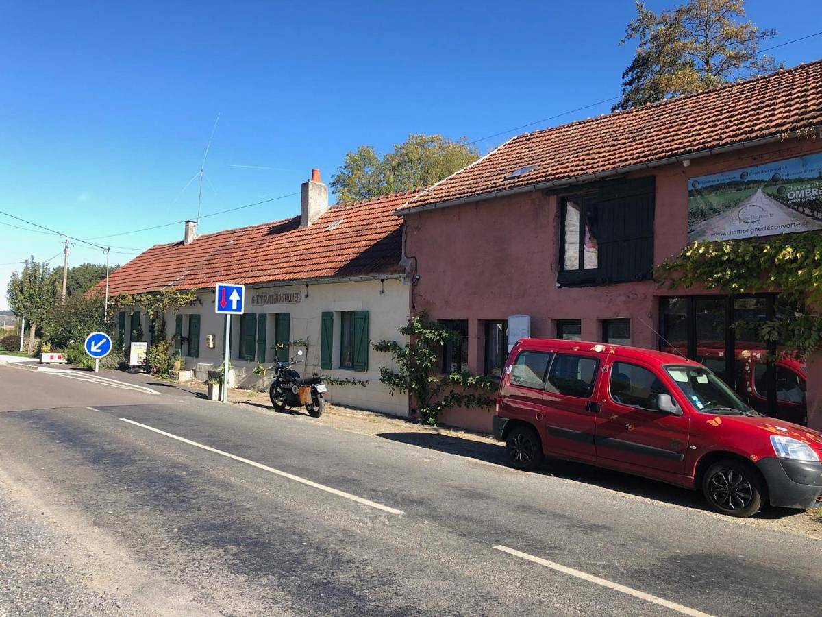 Le Surmelin Bed & Breakfast 'Ombres' in Baulne-en-Brie, Aisne