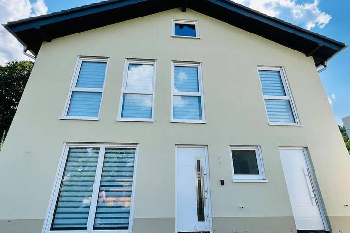 Ferienwohnung für 5 Personen, mit Balkon und Terrasse sowie Garten in Wittlich