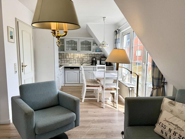 Ganze Wohnung, Gemütliche 3-Zimmer Ferienwohnung für 4 Personen, strandnah in Westerland in Westerland, Sylt (Gemeinde)