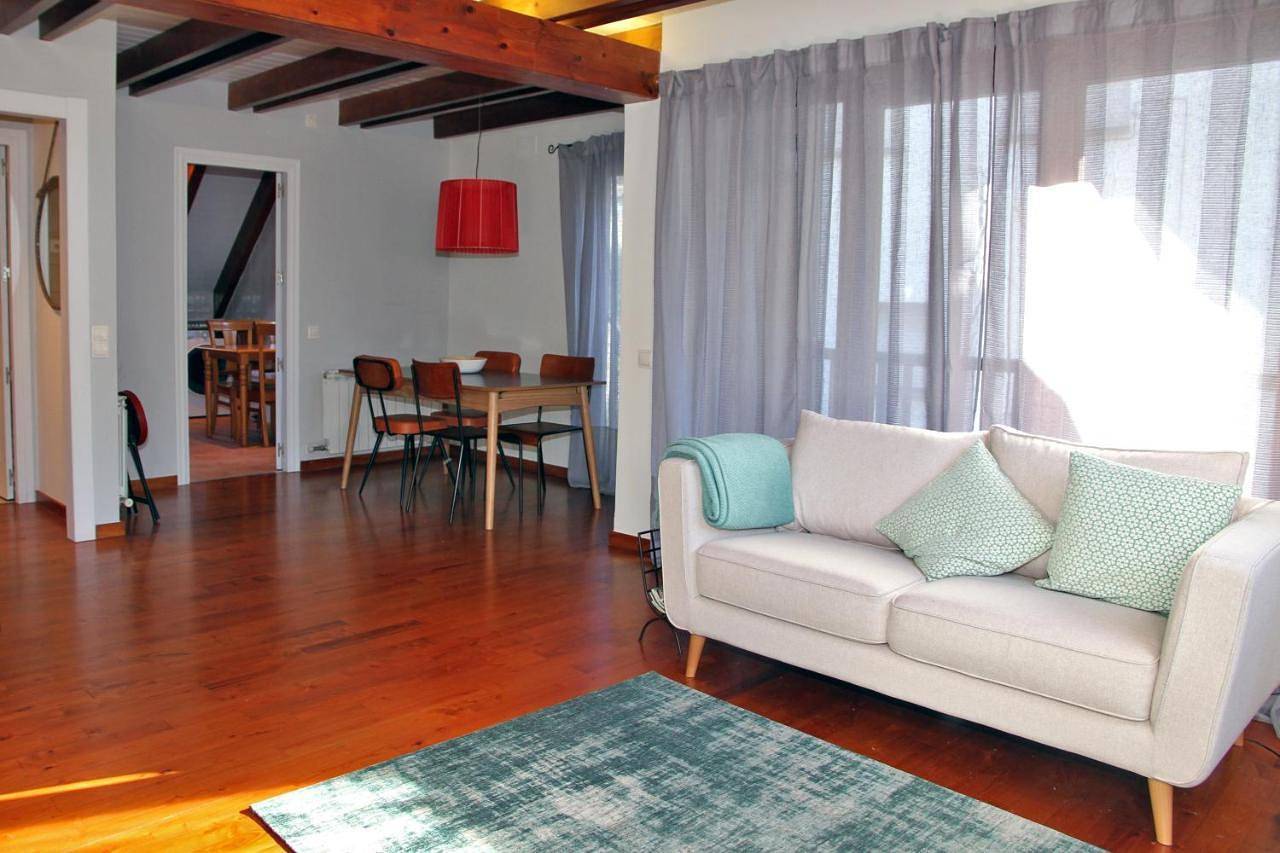 Ganze Wohnung, Ferienwohnung für 6 Personen mit Balkon/Terrasse in Vielha, Vielha e Mijaran