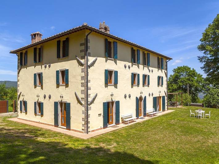 Agriturismo per 12 persone, con Terrazza a Piancastagnaio