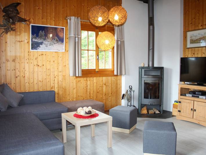 Ferienhaus für 5 Personen, mit Balkon und Terrasse sowie Garten und Ausblick in Kanton Freiburg - 2