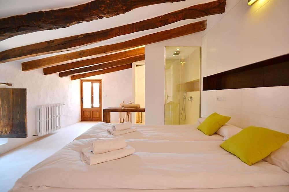 Villa en Búger con Piscina y Vistas in Búger, Interior de Mallorca