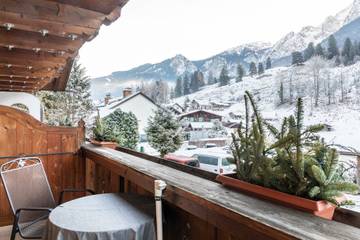 Ferienwohnung für 2 Personen, mit Balkon in der Zugspitzregion