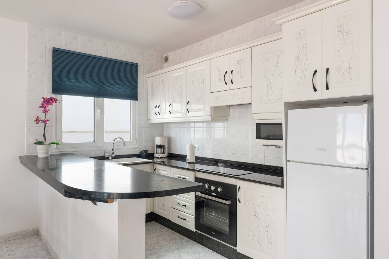 Apartamento entero, Vacaciones 'Casa Vida' con terraza privada, balcón y Wi-Fi in Playa Honda, San Bartolomé
