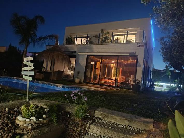 Chalet para 12 personas, con Balcón y Jacuzzi además de Terraza y Jardín en Provincia de Tarragona - 2