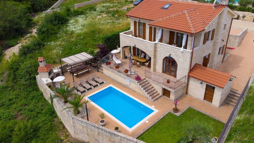 Villa pour 8 personnes avec terrasse in Ville de Krk, Krk