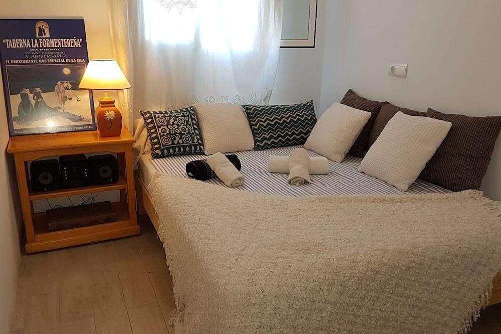 Ganze Wohnung, Es Pujols: Ferienwohnung am Strand mit  exzellenter Aussicht in Es Pujols, Formentera