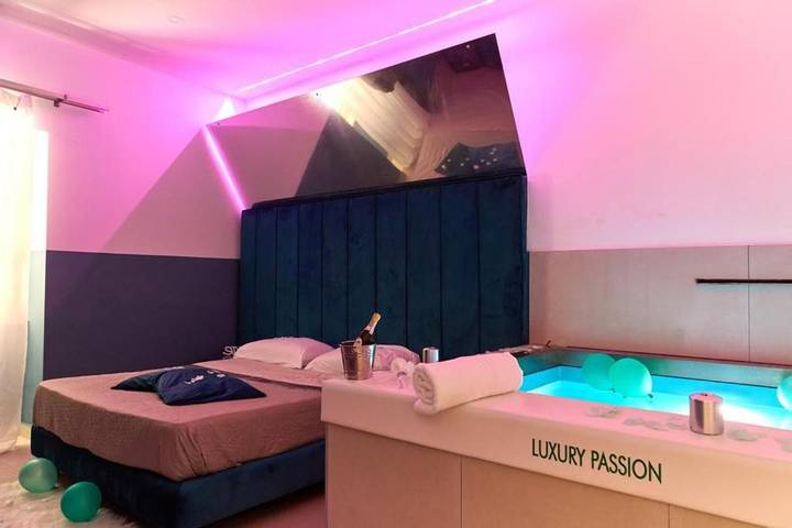 B&b per 3 persone, con idromassaggio e terrazza in Pozzuoli