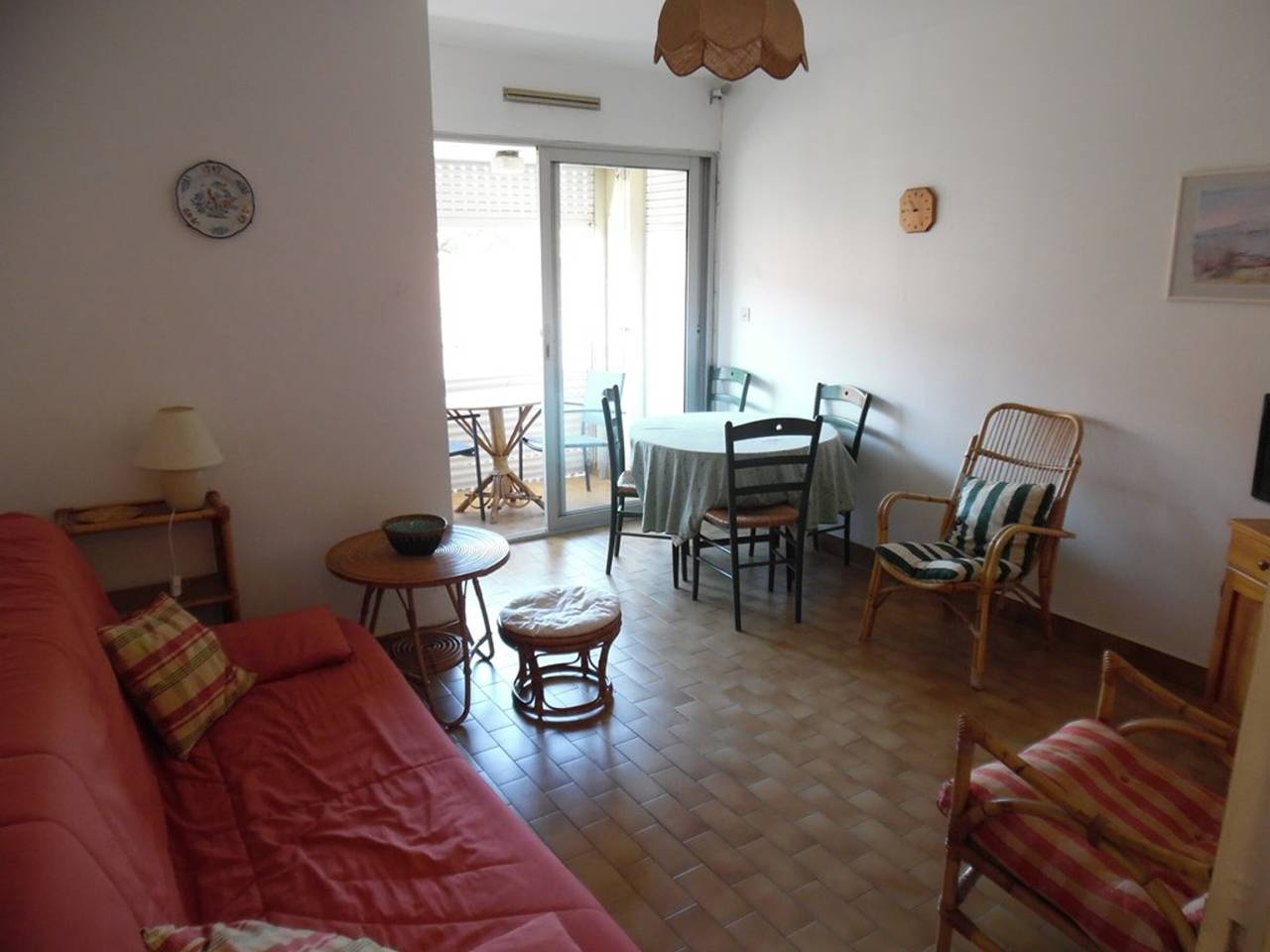 Entire apartment, Sea Front Two-Room Apartment for 4 in Canet-Plage in Canet-en-Roussillon, Côte d'Améthyste