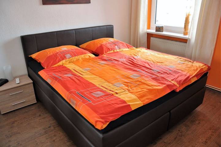 Ganze Wohnung, Sonnige strandnahe 2 Zimmer-Ferienwohnung mit Balkon und seitlichem Meerblick in Scharbeutz, Ostholstein
