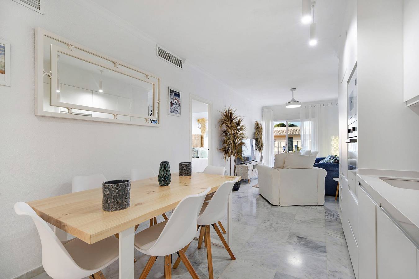Apartamento entero, Apartamento vacacional "Terrazas de Doñana b91a" cerca de la playa con piscina y Wi-Fi in Sanlúcar de Barrameda, Costa de la Luz