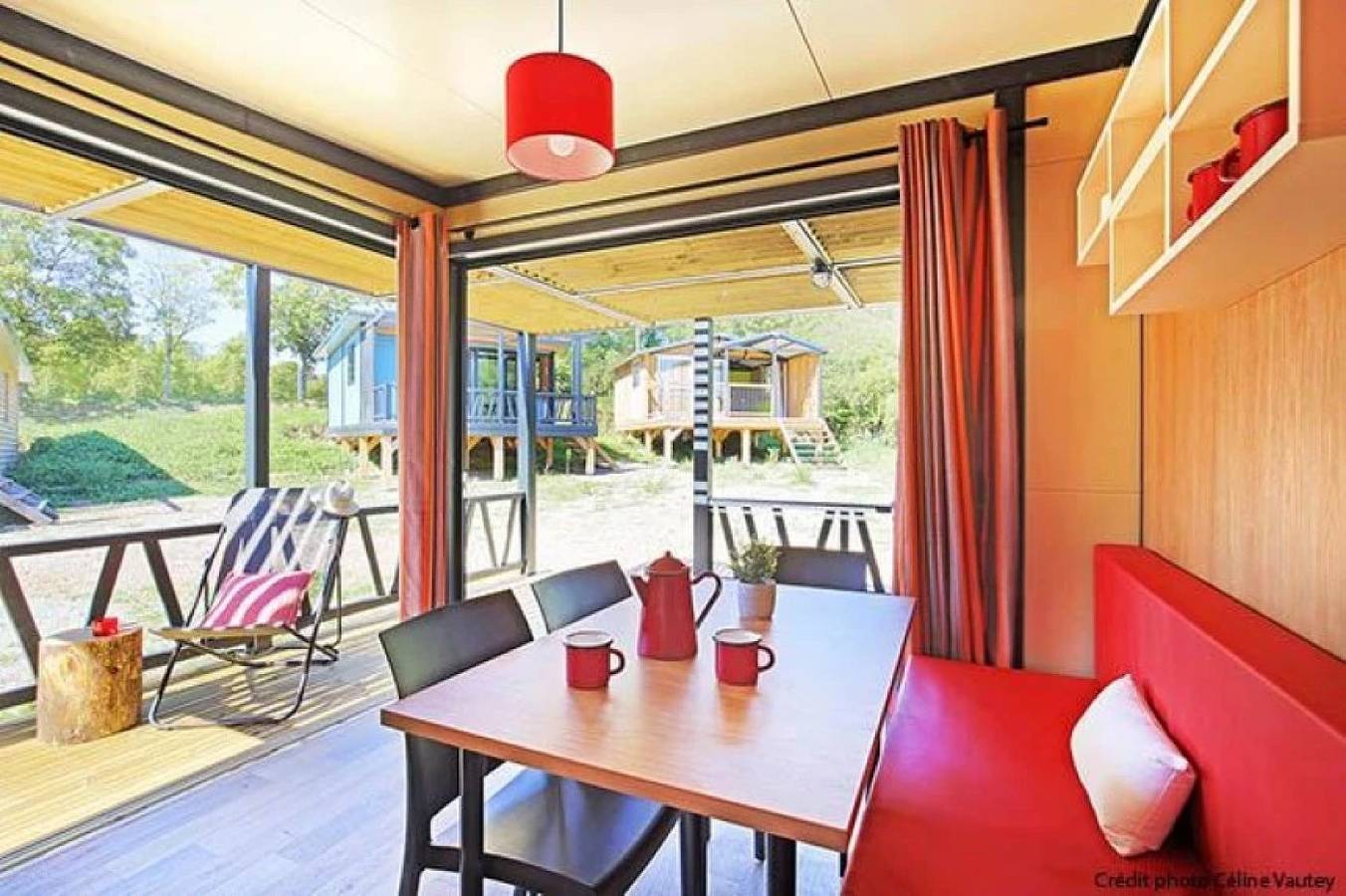 Zecamping 3 étoiles pataugeoire club enfant chalet clim 5 pers in Darbres, Ardèche