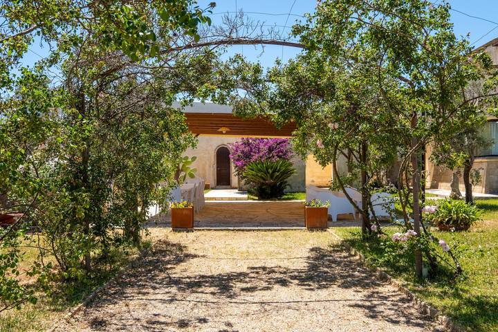 Room 'Residenze Uliveto - Residence 15, Private Terrace and Air Conditioning in Nardò (municipality), Gulf of Taranto