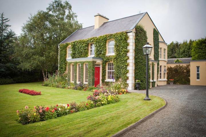 Bed & breakfast for 3 people, with Garden and View in County Mayo