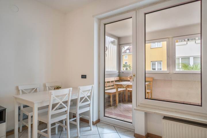 Ganze Wohnung, Ferienwohnung "Laurin" mit zentraler Lage und privater Terrasse in Meran, Texelgruppe