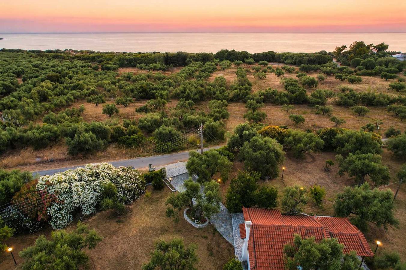 Kartelas Garden Escape, Country House near the Sea in Kyparissia, Golf von Kyparissia