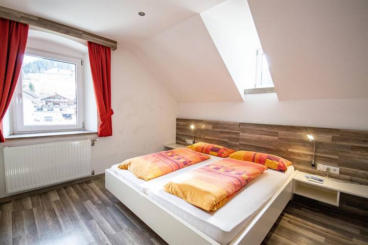 Doppelzimmer Kategorie 2 in Vals, Zillertaler Alpen