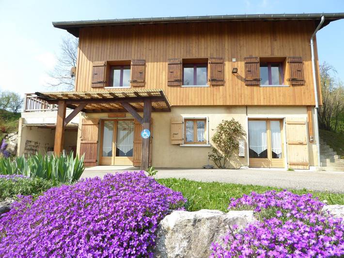 Gîte pour 5 personnes, avec terrasse, animaux acceptés dans Curienne