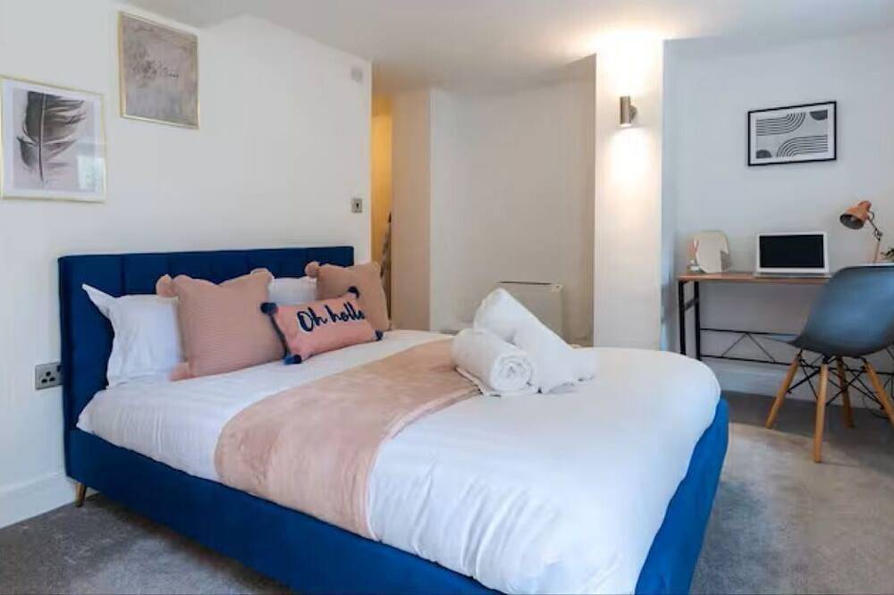 Entire apartment, Central Harrogate Apartment, parking, perfect for contractor and business stays in North Yorkshire