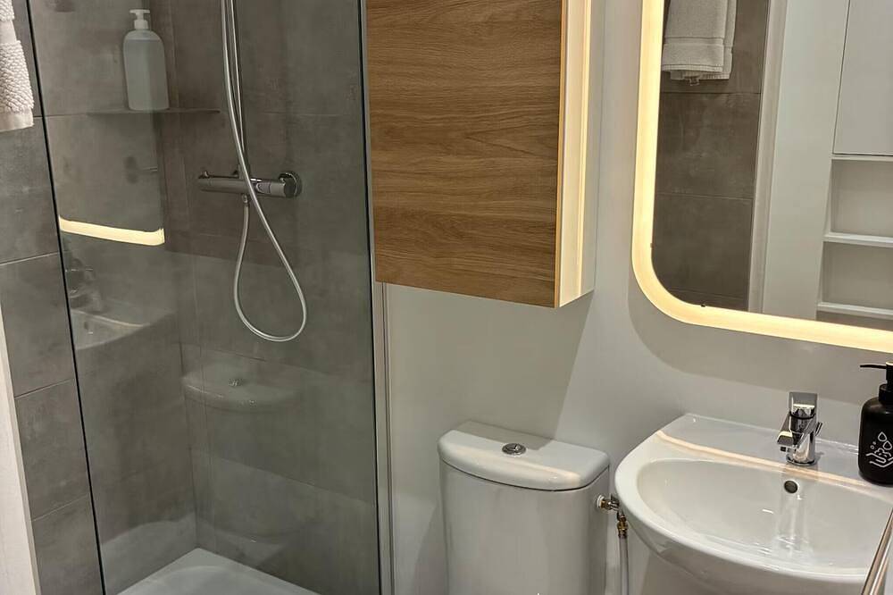 Entire apartment, Studio number 5 in Pantin in Pantin, Seine-Saint-Denis