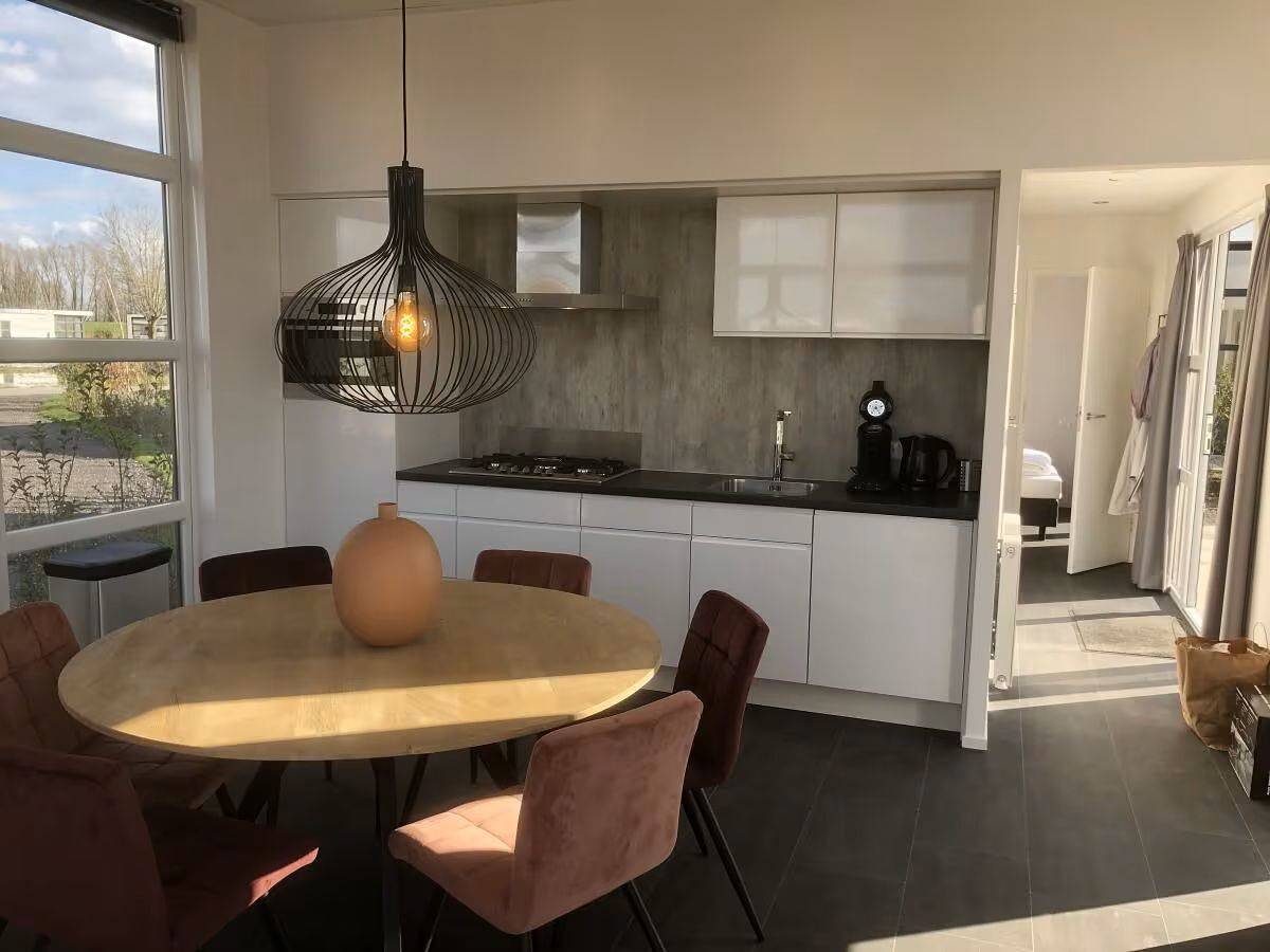 Modernes Chalet mit Terrasse & Garten – hundefreundlich! in IJssel