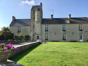 Chambre d’hôte pour 18 personnes, avec vue et jardin à Longues-sur-Mer