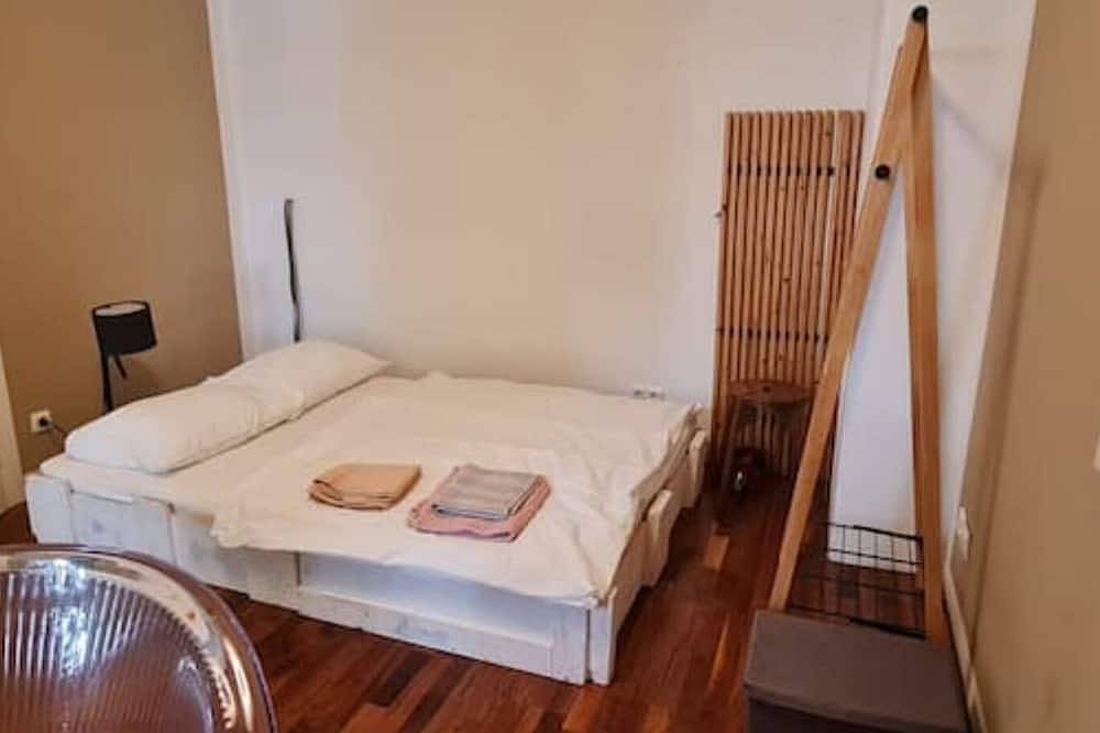 Ganze Wohnung, Appartment mit eigenen Garten in Schwabing in München Schwabing, München